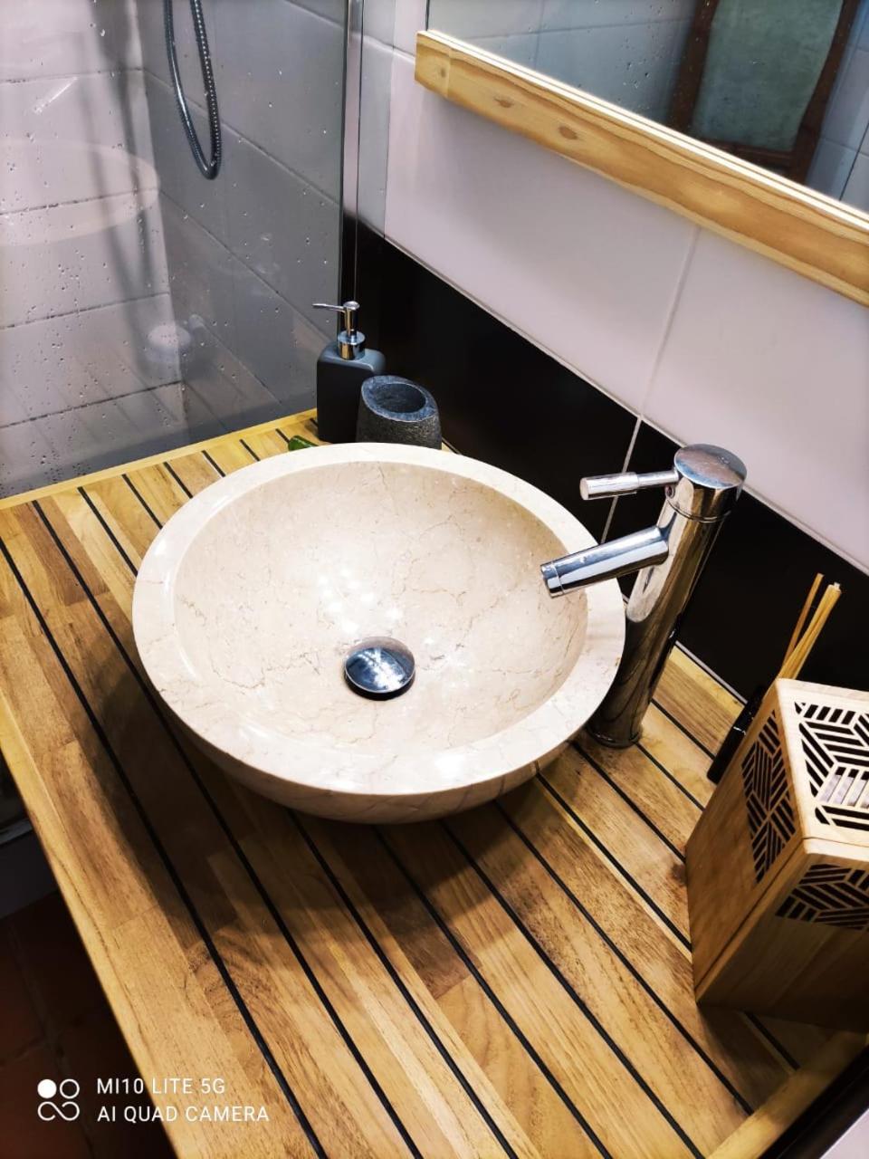 Chaleureux Studio 4 Personnes - Residence Anse Des Rochers - " Les Alizes Du Soir " Tout Equipe Et Citerne D'Eau Saint-Francois  Eksteriør billede